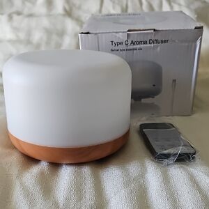White and Brown Aroma Diffuser with Remote